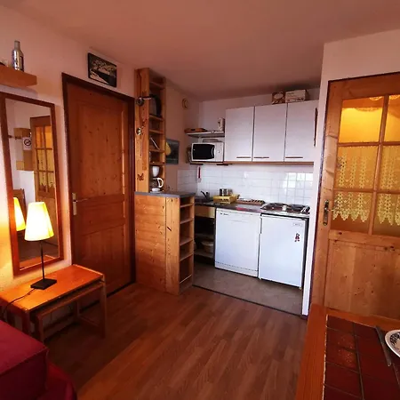 Aux Adrets-prapoutel, 2 Pièces, Balcon, Proche Pistes Et Commerces - Fr-1-771-48 Appartement *