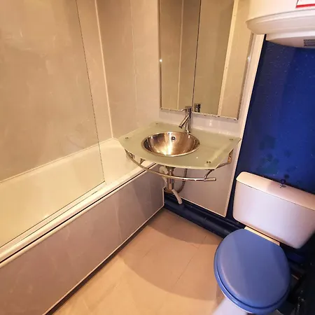 Aux Adrets-prapoutel, 2 Pièces, Balcon, Proche Pistes Et Commerces - Fr-1-771-48 *